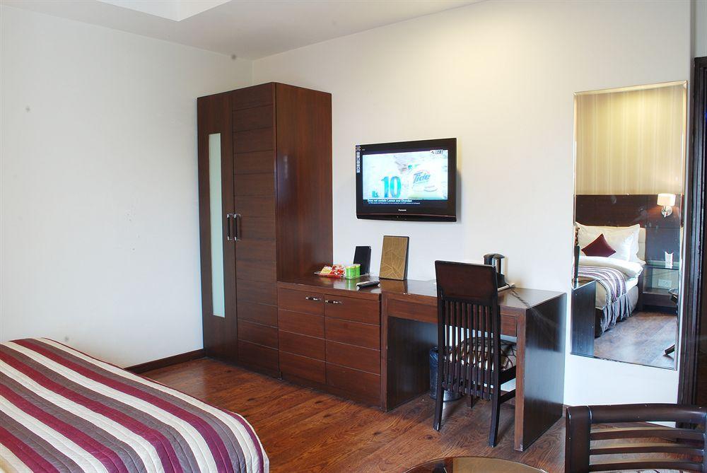Liv Inn - Naraina New Delhi Eksteriør billede
